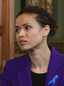 古古·瑪芭塔-勞