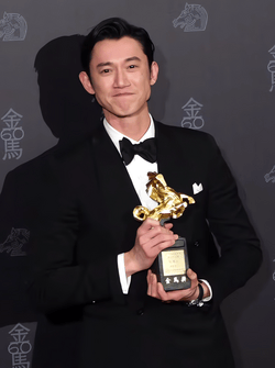吳慷仁